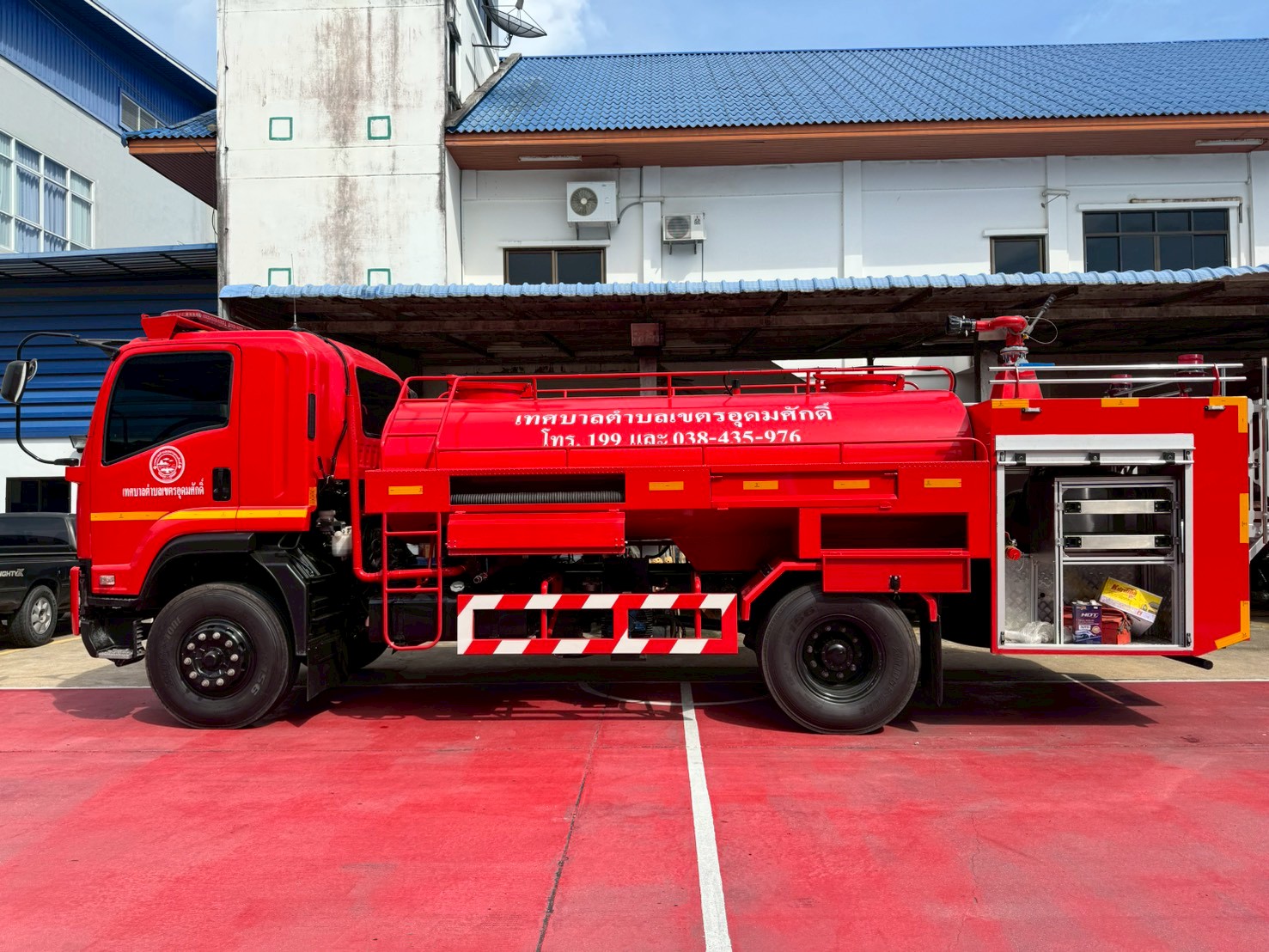 โครงการรถบรรทุกน้ำดับเพลิง ชนิด 6 ล้อ เทศบาลตำบลเขตรอุดมศักดิ์ จังหวัดชลบุรี